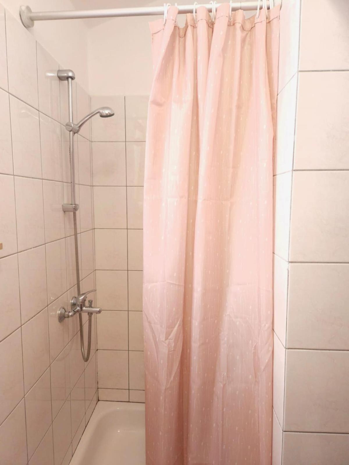 Lorena Apartments In PUY מראה חיצוני תמונה