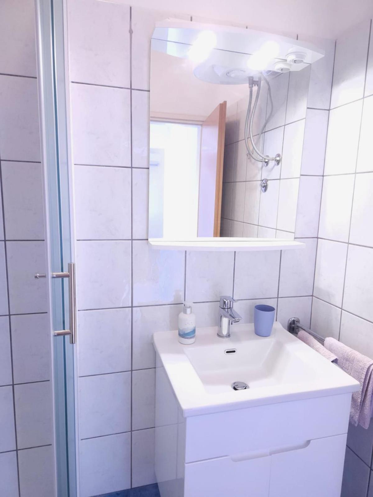 Lorena Apartments In PUY מראה חיצוני תמונה