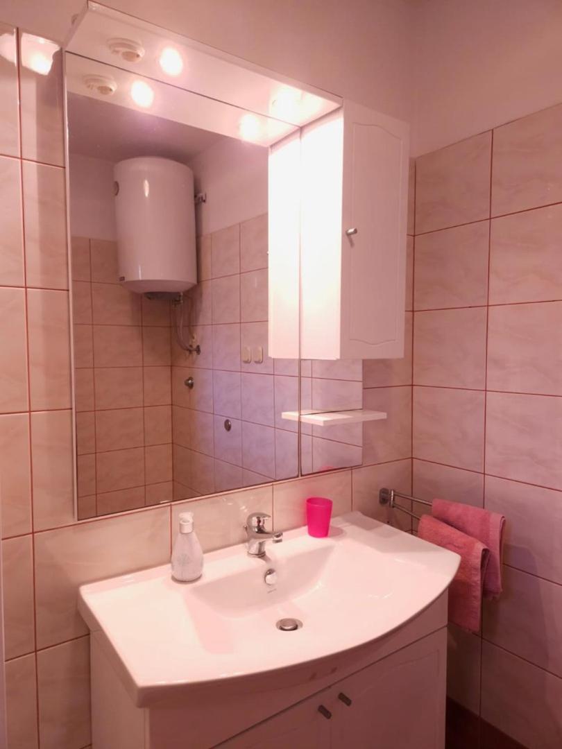 Lorena Apartments In PUY מראה חיצוני תמונה