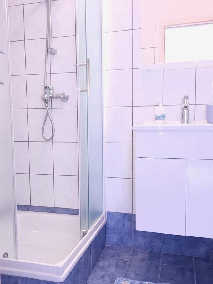 Lorena Apartments In PUY מראה חיצוני תמונה