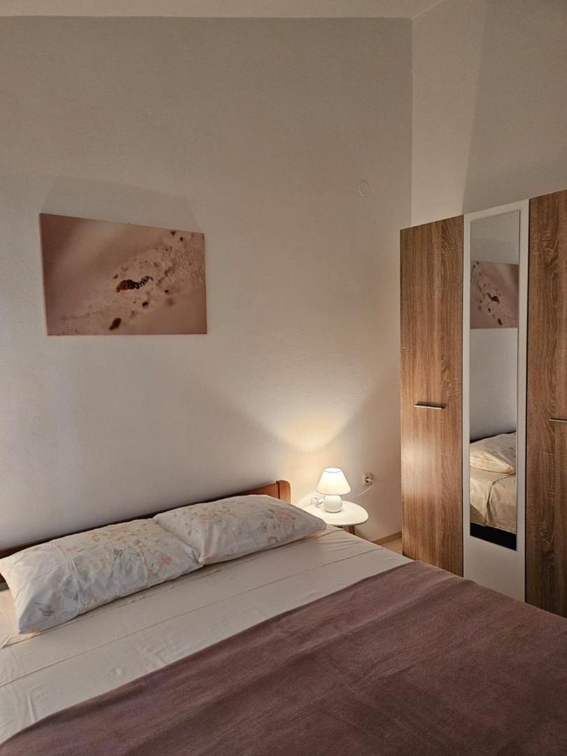 Lorena Apartments In PUY מראה חיצוני תמונה
