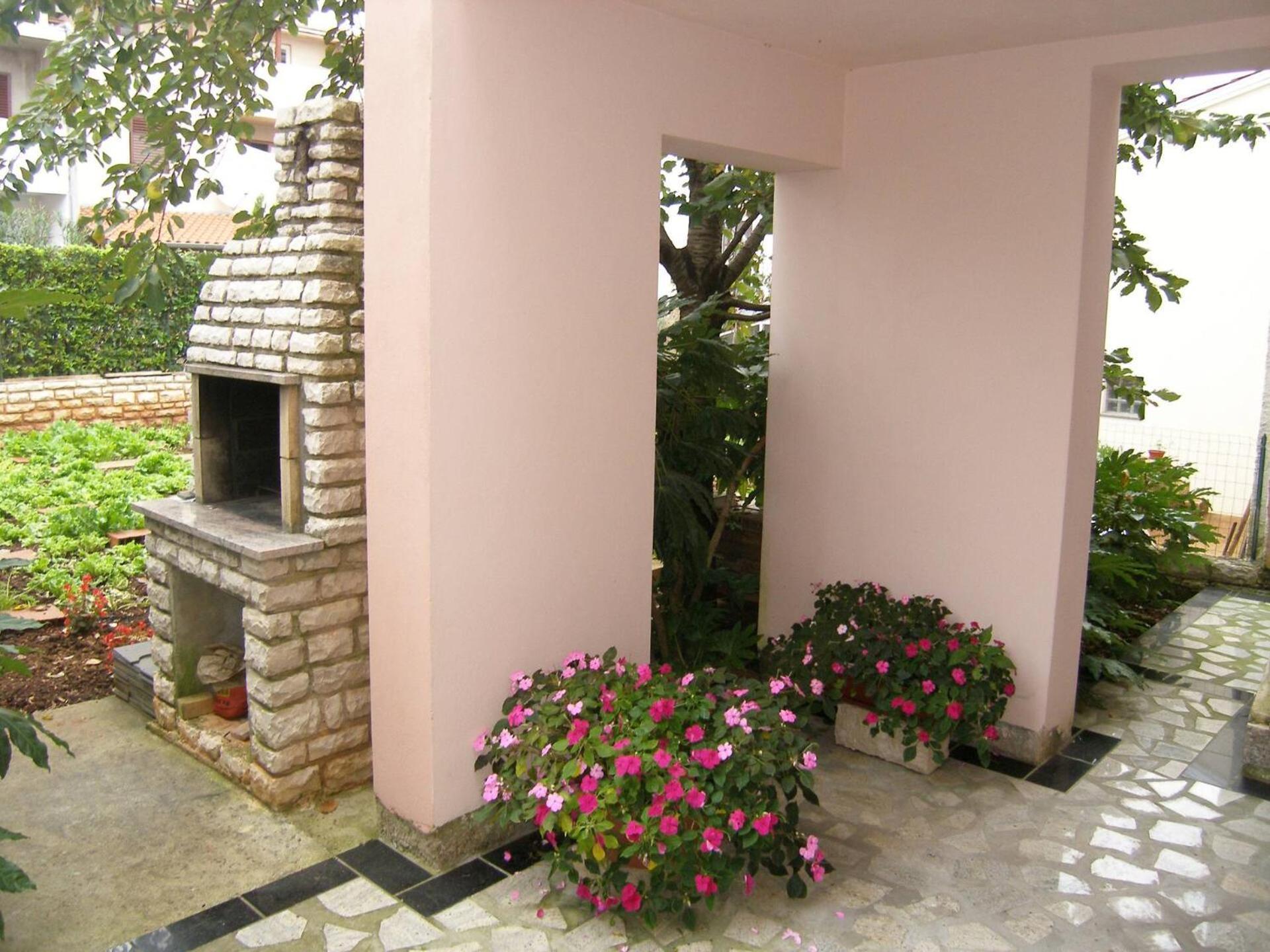 Lorena Apartments In PUY מראה חיצוני תמונה