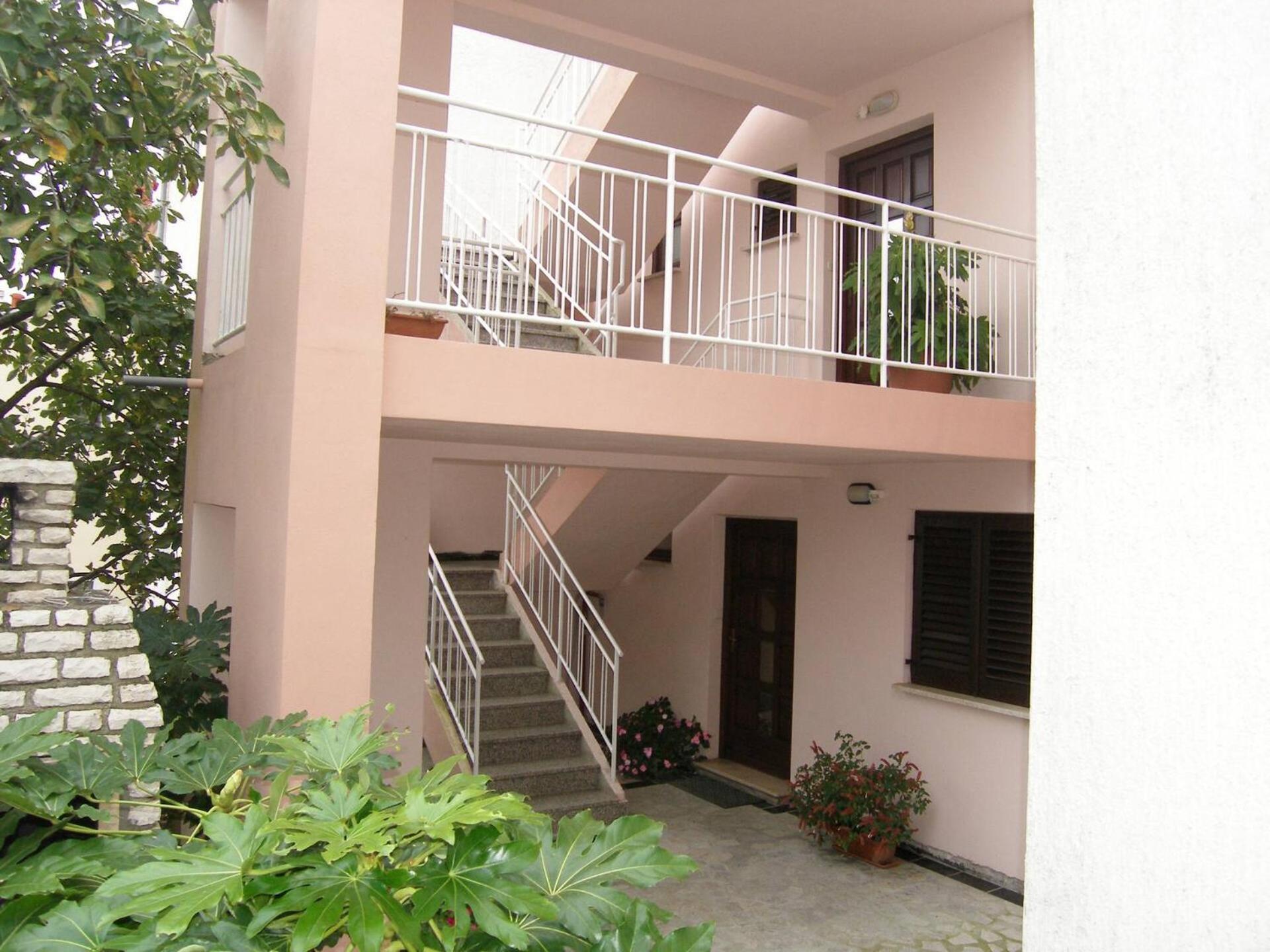 Lorena Apartments In PUY מראה חיצוני תמונה