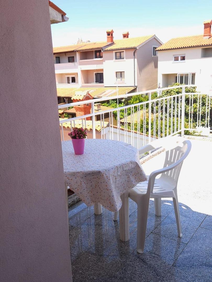 Lorena Apartments In PUY מראה חיצוני תמונה